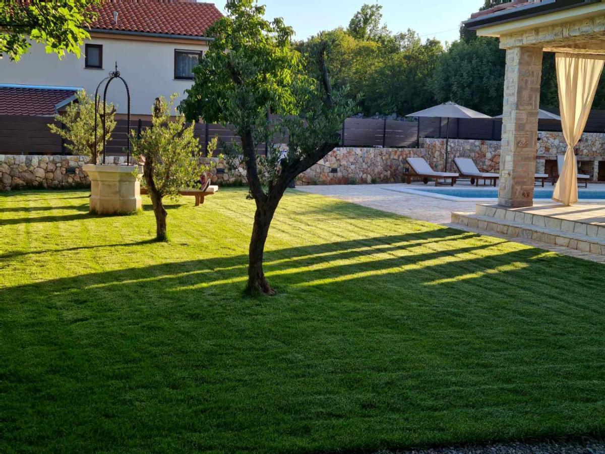 Villa Lulu Kamena Villa S Maslinikom Otok Krk Dobrinj Selo Gostinjac Veglia Exterior foto