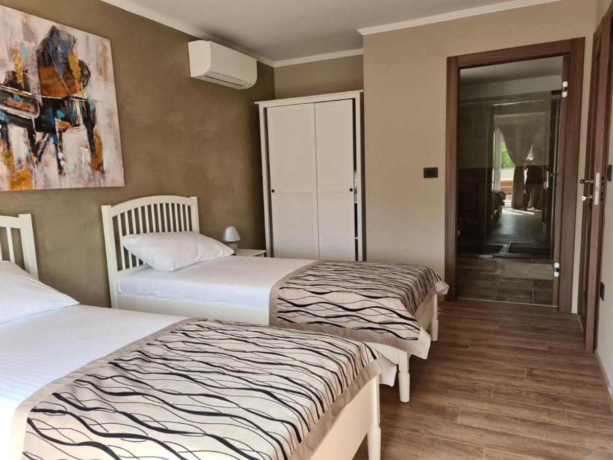 Villa Lulu Kamena Villa S Maslinikom Otok Krk Dobrinj Selo Gostinjac Veglia Exterior foto